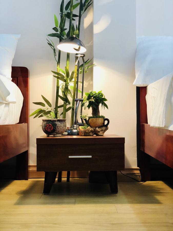Hola Homestay Ханой Экстерьер фото